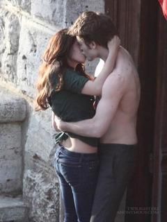 twilight cateva poze bella edward...