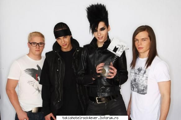 and the winner is...tokio hotel!!!!! scumpi sunt:x              