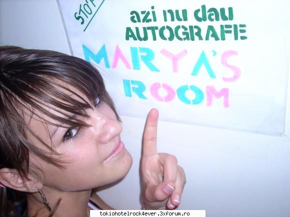 crazy child-->eo poza asta;....    