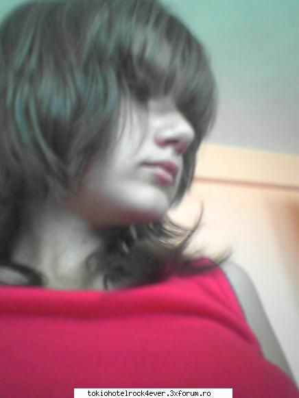 cu me?this is me!you? chestii pe care le simtzim ..vrem..pe moment:d adik acuma!!!