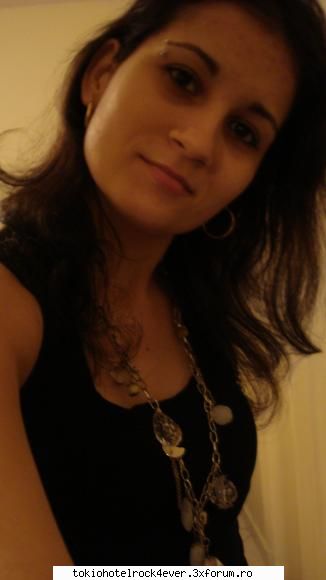 hello!! ok..i'm gia from tulcea.i have years old(soon 22),my hair and eyes are black.i like the