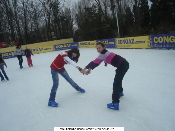 akasha... mean... thx thxin mi`am facut timp mai dau aici ...  pun cateva poze patinoaaar !!!