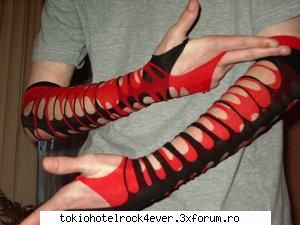 jeff hardy zica si'a facut asa ceva!         are poza fan care imita
