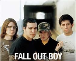 fall out boy fall out boy este trupă pop-punk 2001 ntr-o suburbie chicago. trupa este din