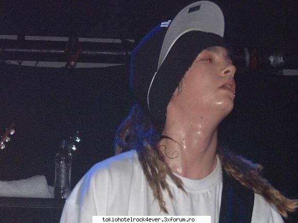 moama tomy-tom c ai nu vii sa facem un dush :rotfl:  :rotfl:  :rotfl:  :rotfl: poze cu tom