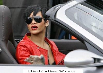 rihanna poza