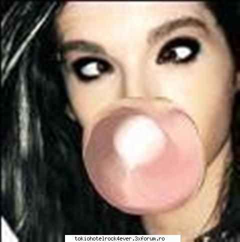 ~~poze haioase th~~ bill: uite tom pot fac! tom: bah frate! ai??bill: uite balon mare facut!!! tom: