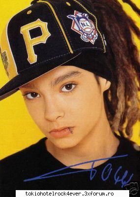 c dulce era zic k aq nu e....k prea hot.....da era inocent inainte :d poze cu tom