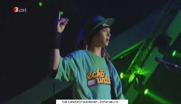tokio hotel live oberhausen tommy...s uita dupa vreo gagik  