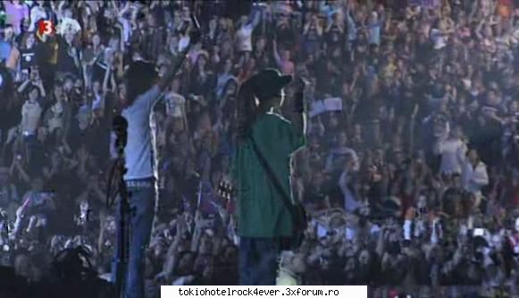 tokio hotel live oberhausen asta ultima poza...si mai   sper v-au