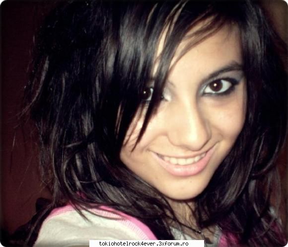 .. ce naiba suntem impreuna peste din wc.. pana in pat si- n inapoi:-