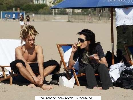 bill&tom plaja l.a tom luat'o reactie mea fost     ...plus inima kare