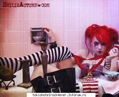 emilie autumn 8..e foarte frumoasa