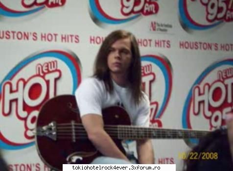 95.7 hot studios houston ( ) - MissKaulitz - *..::Gallery::..*
