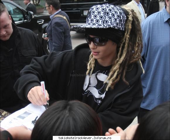 95.7 hot studios houston ( ) - MissKaulitz - *..::Gallery::..*