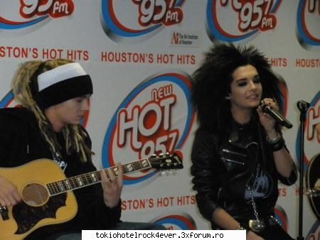 95.7 hot studios houston ( ) - MissKaulitz - *..::Gallery::..*