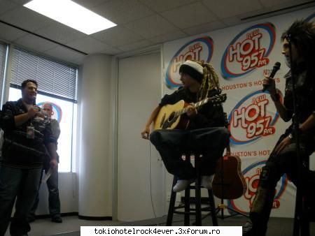 95.7 hot studios houston ( ) - MissKaulitz - *..::Gallery::..*