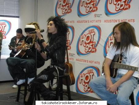 95.7 hot studios houston ( ) - MissKaulitz - *..::Gallery::..*