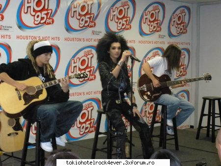 95.7 hot studios houston ( ) - MissKaulitz - *..::Gallery::..*