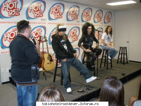 95.7 hot studios houston ( ) - MissKaulitz - *..::Gallery::..*