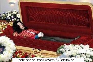 A murit michael jackson :O - =( =( =( =( =( ....mie mi se pare destul d reala - *..::Other Bands::..*