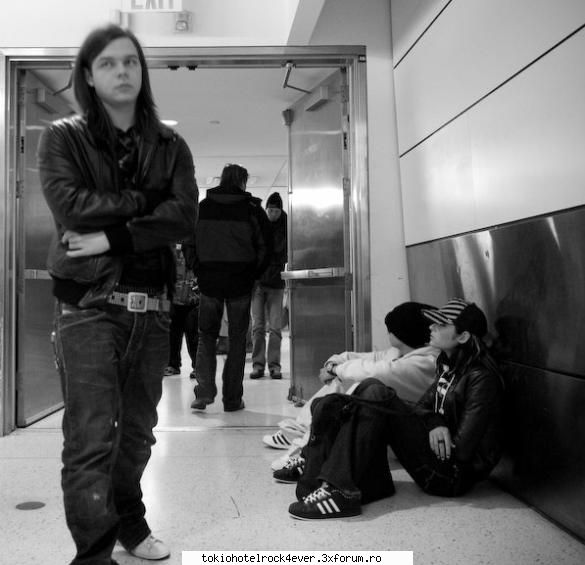 Aeroport...Pe drum... - Sper ca nu va suparati ca fac topicul asta - *..::Gallery::..*