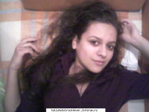 Akasha... i mean... me :) - ete....bine :) p`aci - *..::Me, myself & I::..*
