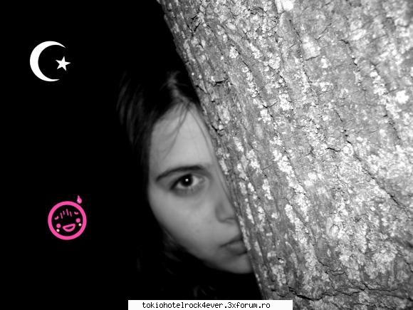 Alexandra - te privesc...uitate in ochii mei si numai in - *..::Me, myself & I::..*
