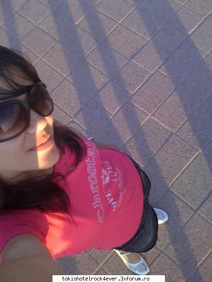 Alinnaaa - mda...si ctateva poze... mie nu prea imi place - *..::Me, myself & I::..*