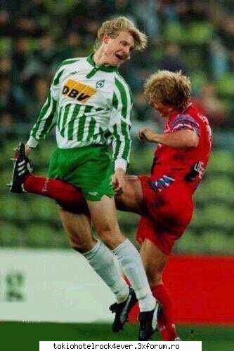 .::Bancuri/Culmi/Proverbe haioase::. - poza cu fotbalisti! - *..::Stuff 4 Fun::..*