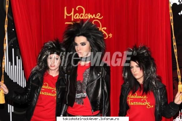 Bill Din Ceara - stiati ca la o statuie dasta se implanteaza parul - *..::Bill Kaulitz::..*
