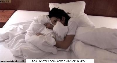 Bill nemachiat - Este f frumos Bill machiat dar si nemachiat arata - *..::Bill Kaulitz::..*