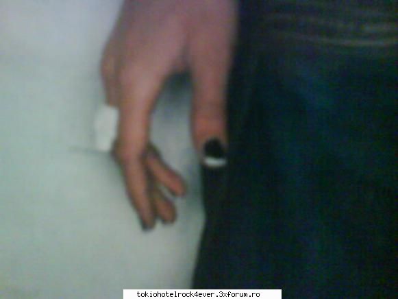 Buba :( - MissKaulitz - *..::Archive::..*