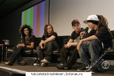 Care e cel mai sexy membru ? - avand in vedere k sunt gemeni cu toate k au - *..::Tokio Hotel::..*