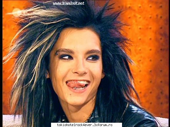 Ce avetzi in comun cu ei? - in partea stnga cum va uitati la ecran...iar la - *..::Tokio Hotel & Us::..*