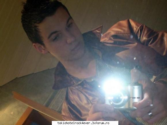 Ce vrei de la viatza? - D are 18 ani :D:D:D e scopul vietii mele nr unu - *..::Find Myself::..*