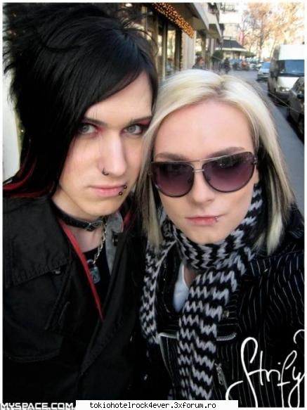 Cinema Bizarre - mysterious_black_kitty - *..::Other Bands::..*