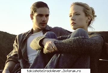 Different but the same! - am uitat de saracul steven strait iatal - *..::FanFiction Archive::..*