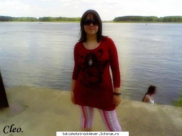 Doar eu - Bine fac Pe aici Uita-ti si o poza - *..::Me, myself & I::..*