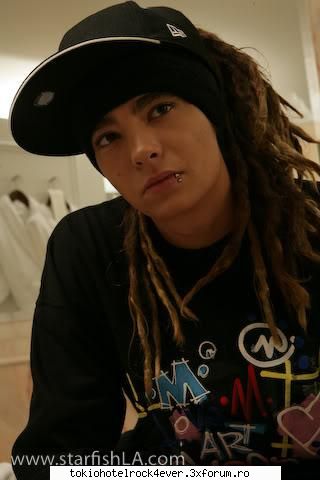 Doi frati despartiti - Tom,fratele lui Bill-18 ani - *..::FanFiction::..*