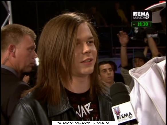 a 4a...mr. geo!  :rotfl: ema - european music awards
