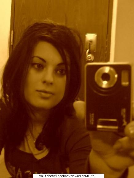 F�e�ita~d�l�e - fresita~dulshe - *..::Me, myself & I::..*