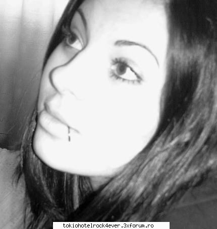 F�e�ita~d�l�e - am gasit un poz:D - *..::Me, myself & I::..*