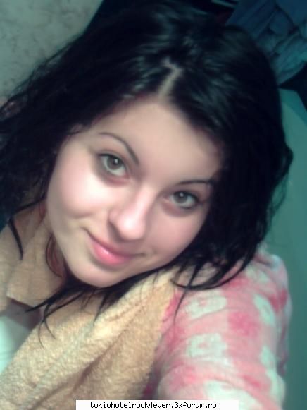 F�e�ita~d�l�e - ms mult de comuri:*:* nice too meet u cryssu - *..::Me, myself & I::..*
