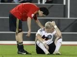 Fotbal - rog creerul sa ma lamureasca in privinta aceste - *..::Cafenea::..*