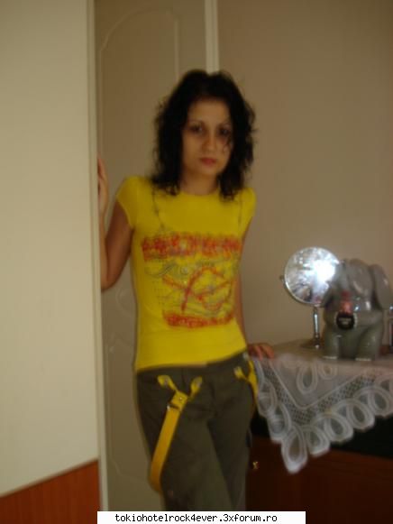 Gia... - ia priviti aici! - *..::Me, myself & I::..*