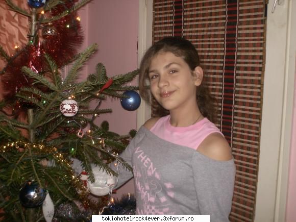 Hallo! Ich bin Emma :D - thx fetele normal k postez shi la alte topicuri - *..::Me, myself & I::..*