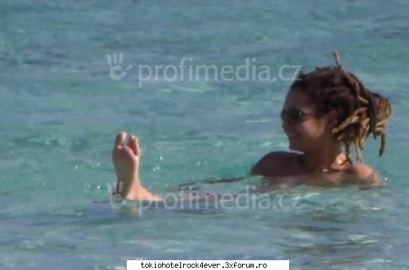 In vacanta:D - ce zambet ce dulce - *..::Bill & Tom Kaulitz::..*