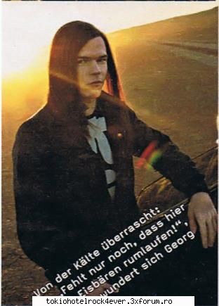 Ingerii Intunericului - Georg :22 ani basistul mendaciousul trupei dar in - *..::FanFiction::..*