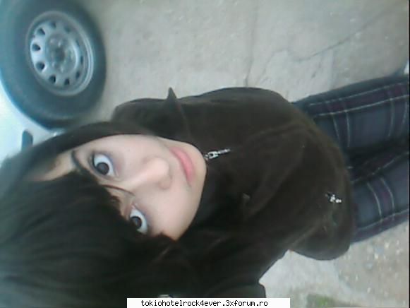 Insemnificant{o.O} - ~emo-girl~ - *..::Me, myself & I::..*